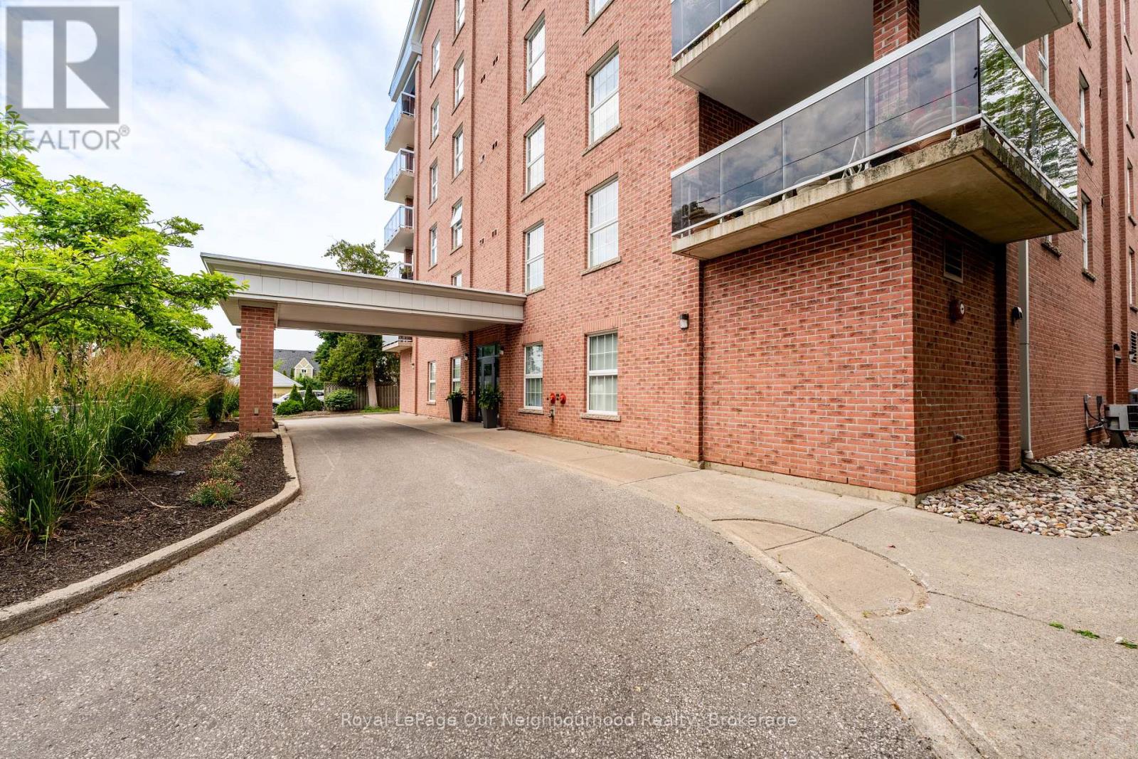 2a - 130 Queen Street Property Photo 32