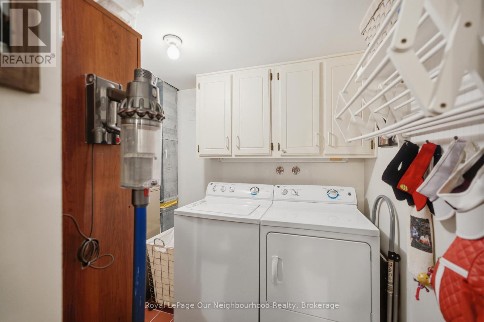 2a - 130 Queen Street Property Photo 35
