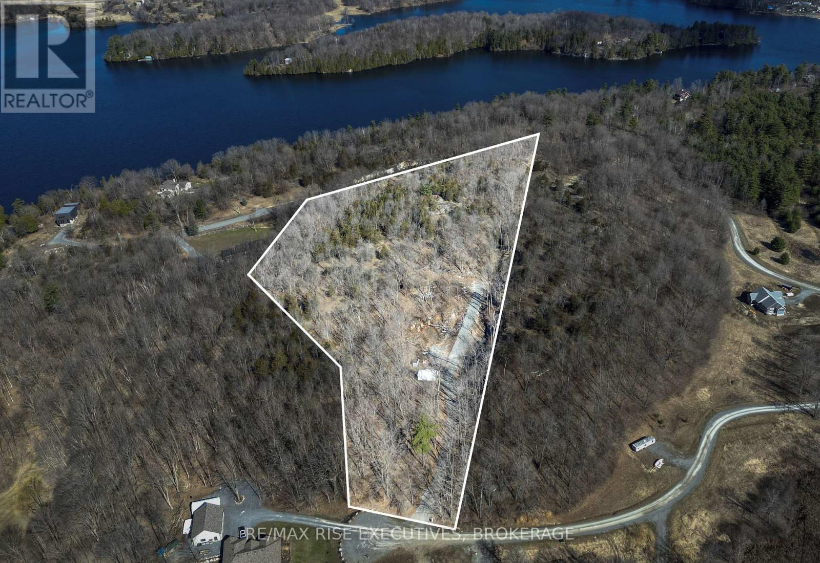 6 CRANBERRY COVE LANE Property Photo 1