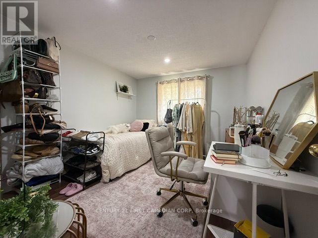 42 - 1855 Aldersbrook Road W Property Photo 27