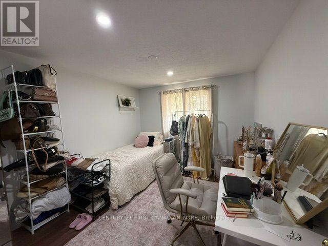 42 - 1855 Aldersbrook Road W Property Photo 30
