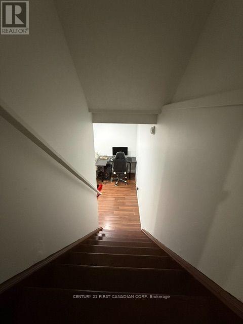42 - 1855 Aldersbrook Road W Property Photo 35