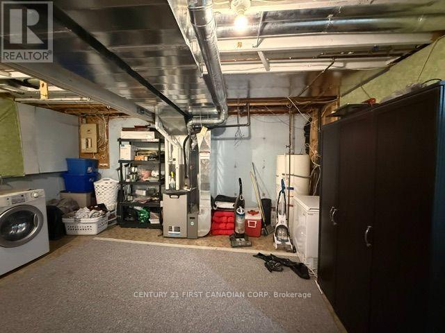 42 - 1855 Aldersbrook Road W Property Photo 39