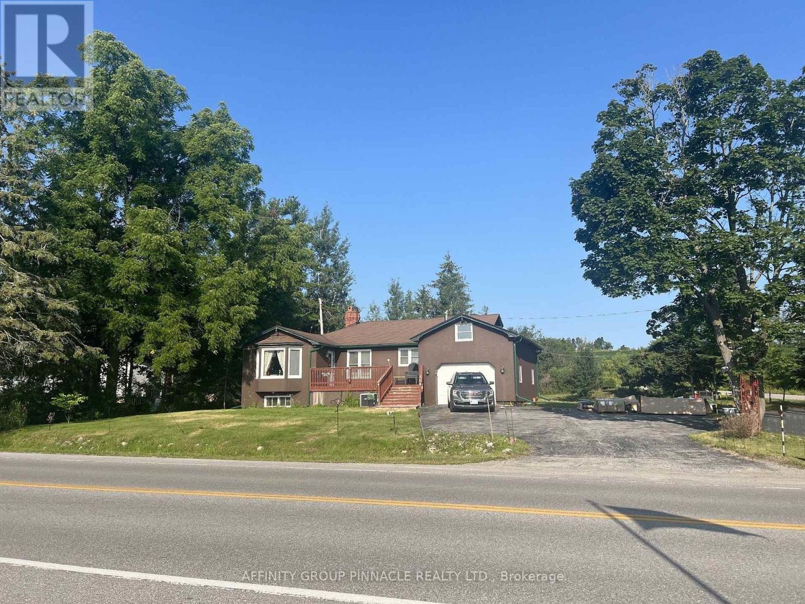 2029 Pigeon Lake Road Property Photo 4