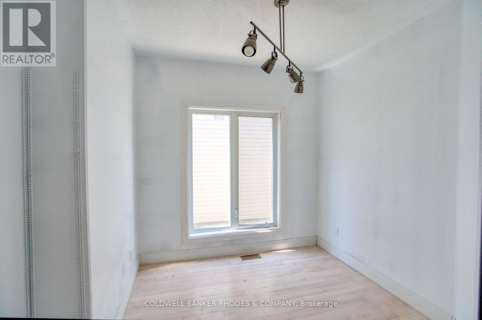 32 Catterick Crescent Property Photo 6