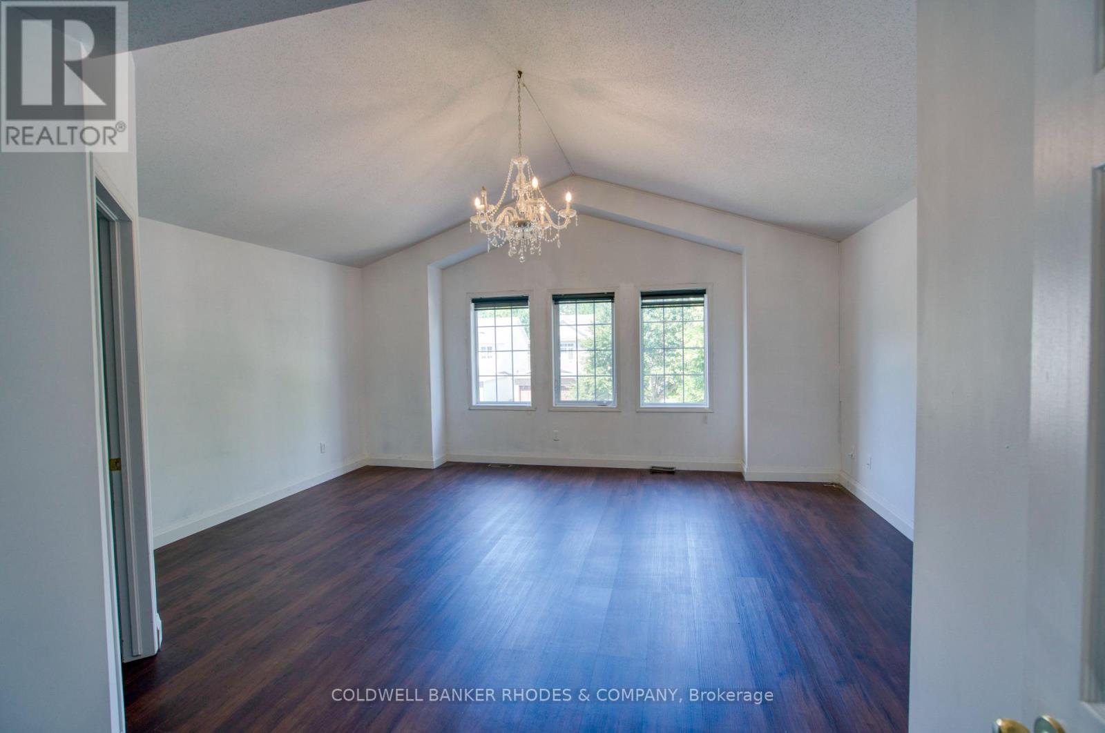 32 Catterick Crescent Property Photo 14