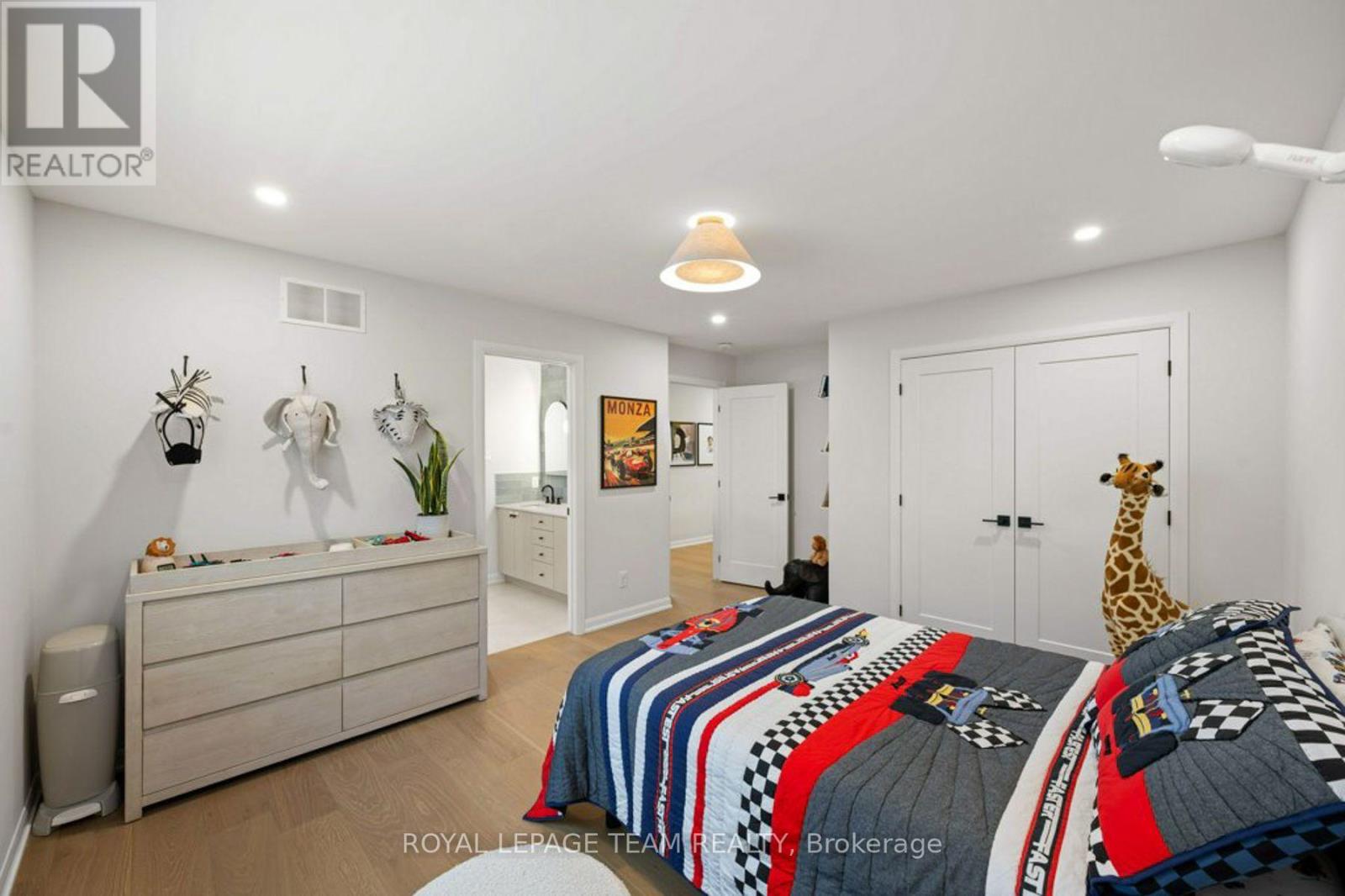 58 Yacht Terrace Property Photo 34
