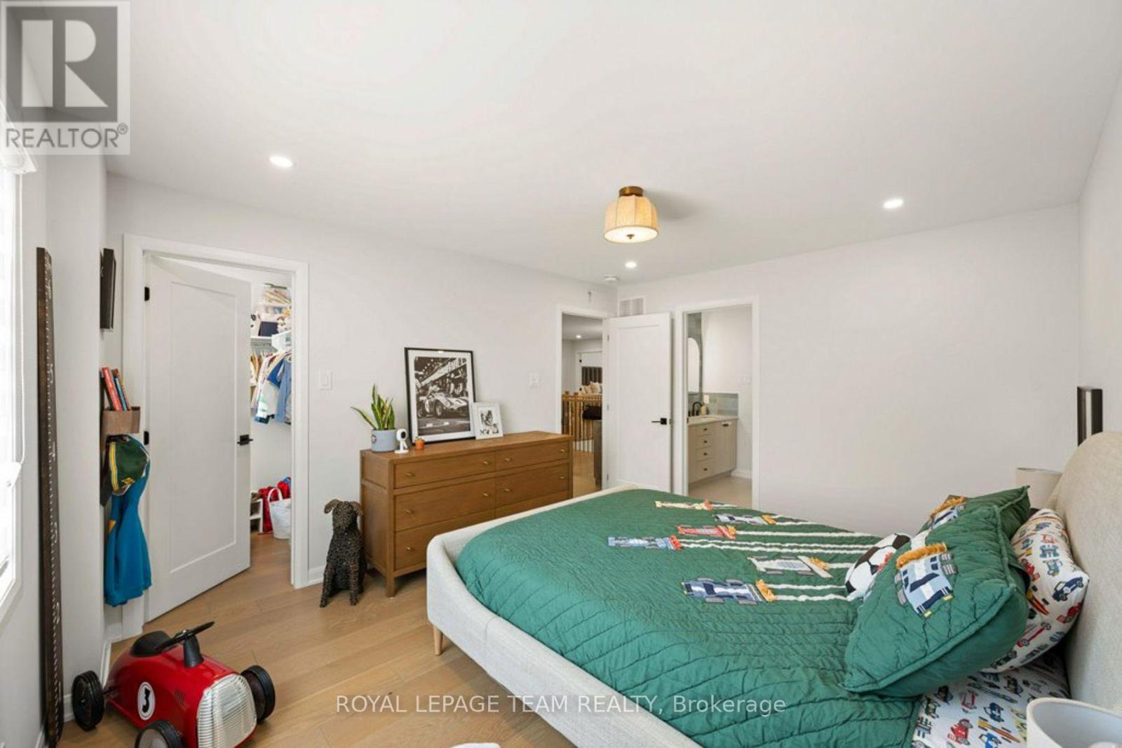 58 Yacht Terrace Property Photo 37