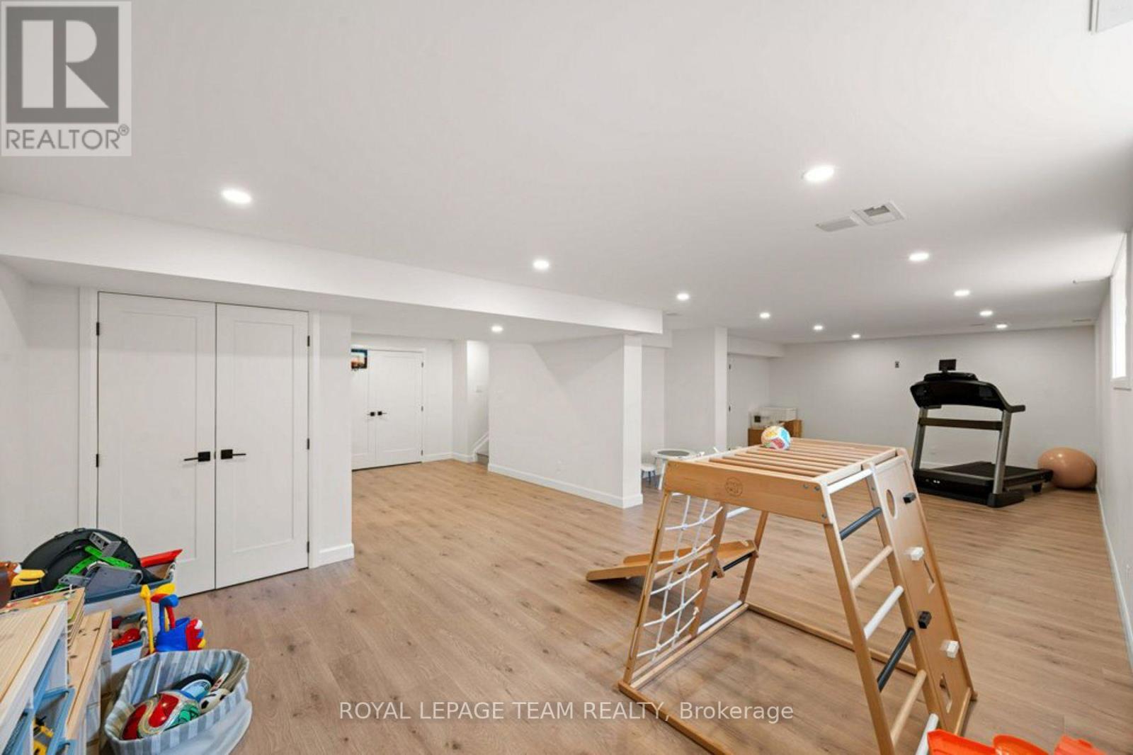 58 Yacht Terrace Property Photo 43