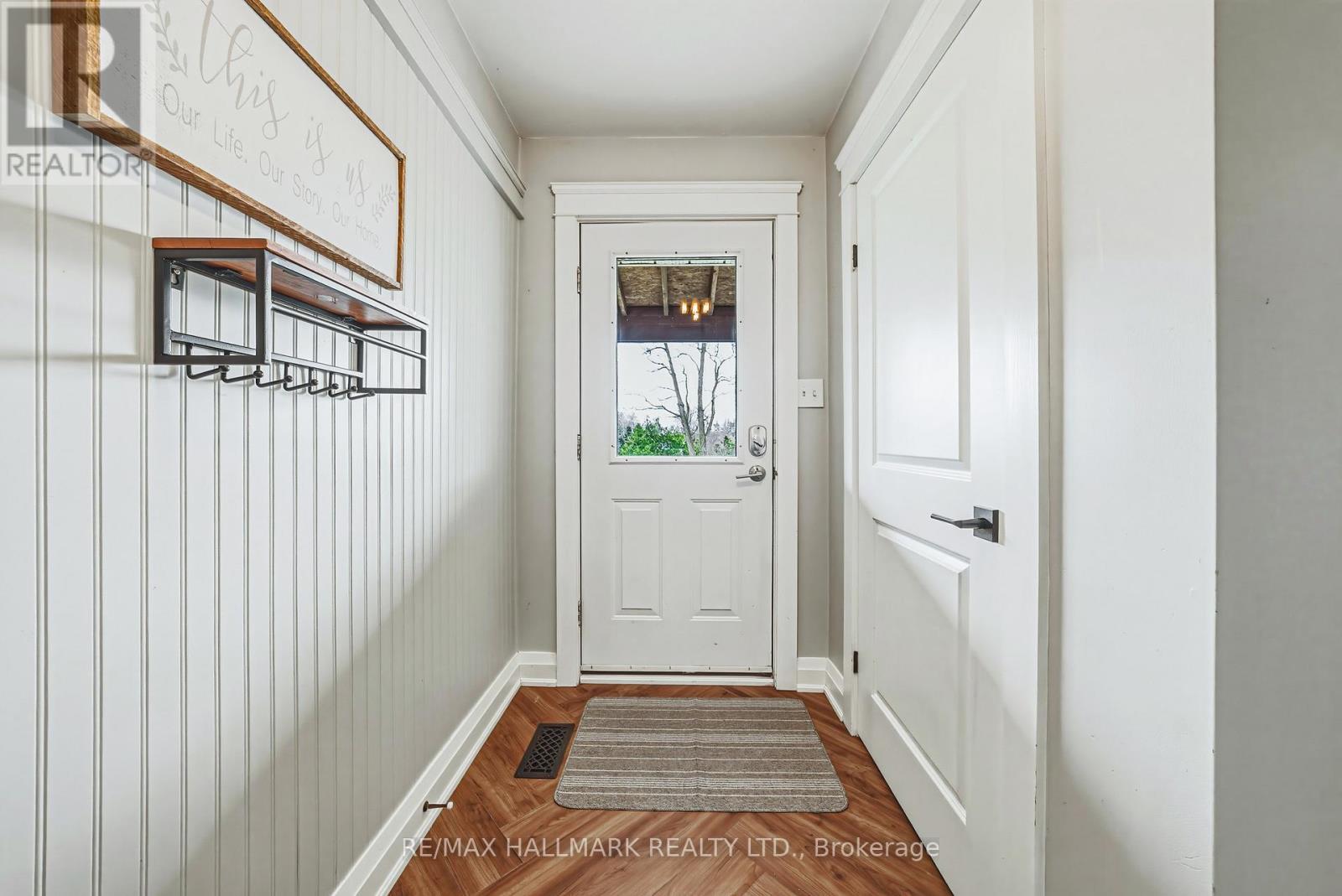 1292 Glancaster Road Property Photo 6