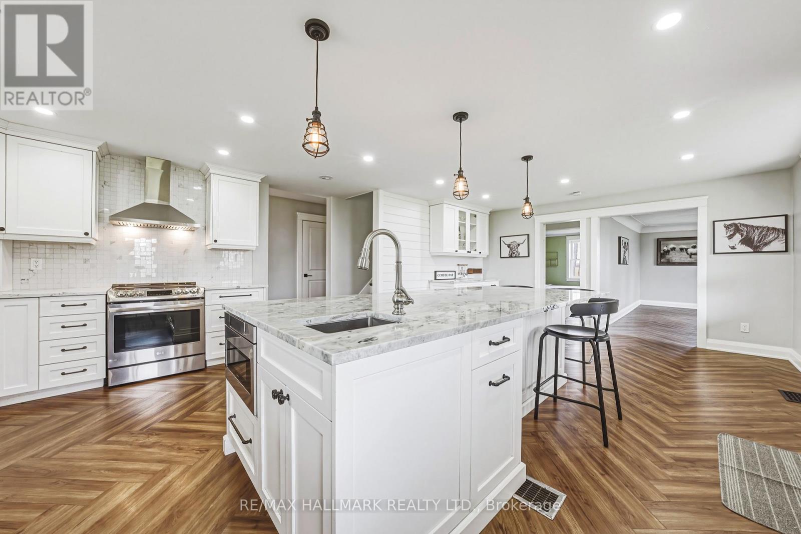 1292 Glancaster Road Property Photo 8