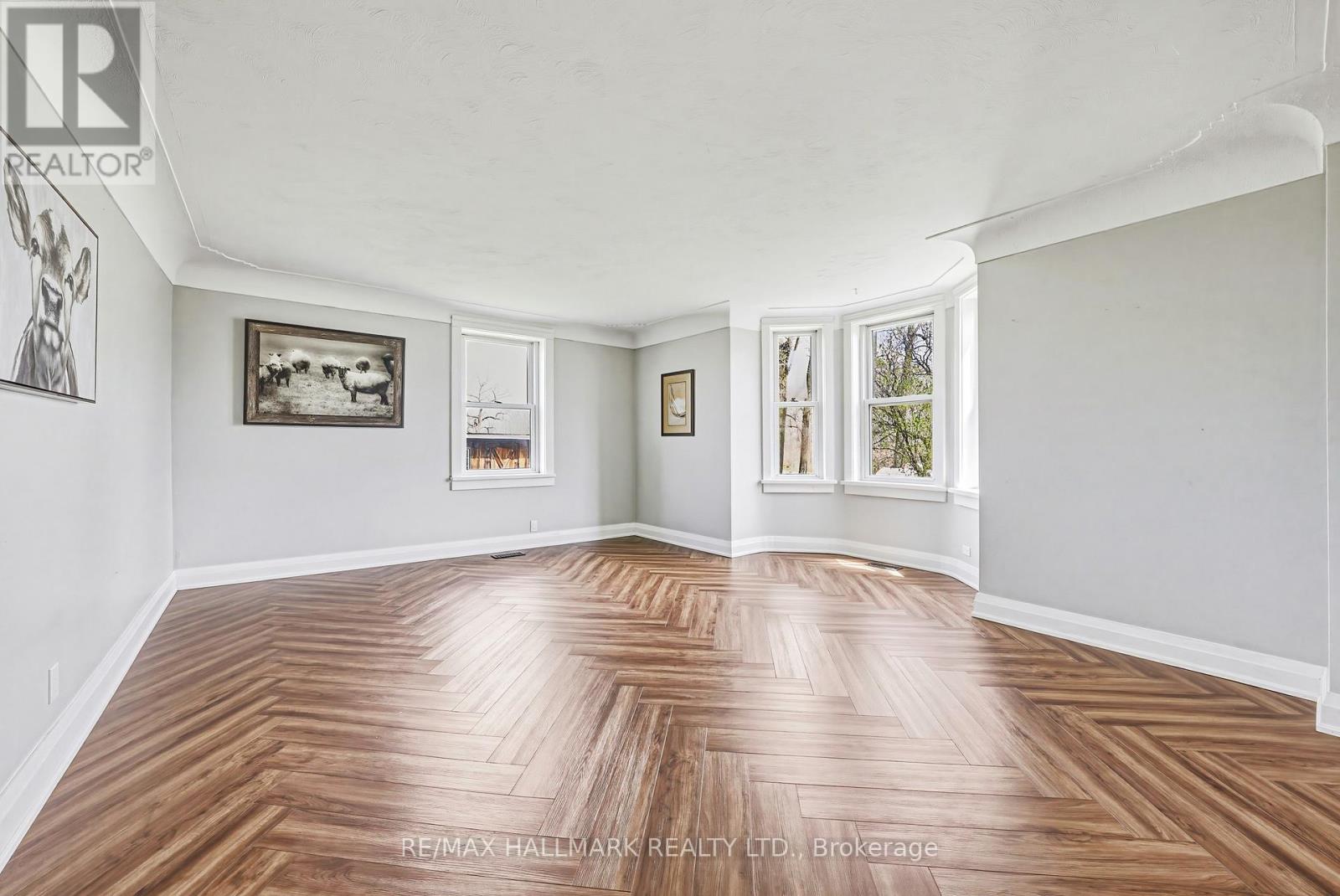 1292 Glancaster Road Property Photo 11