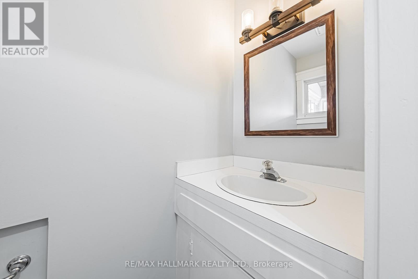 1292 Glancaster Road Property Photo 14