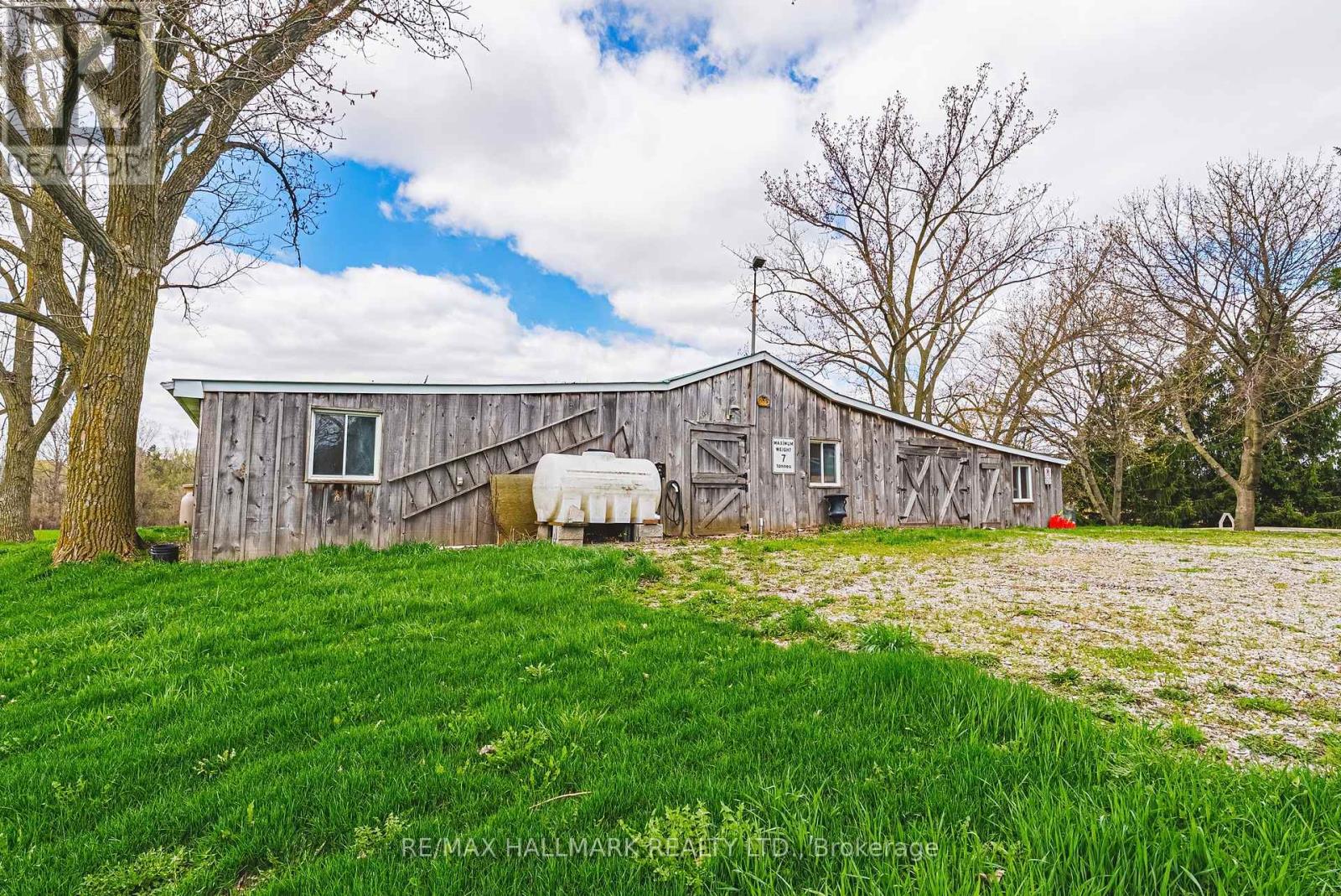 1292 Glancaster Road Property Photo 41