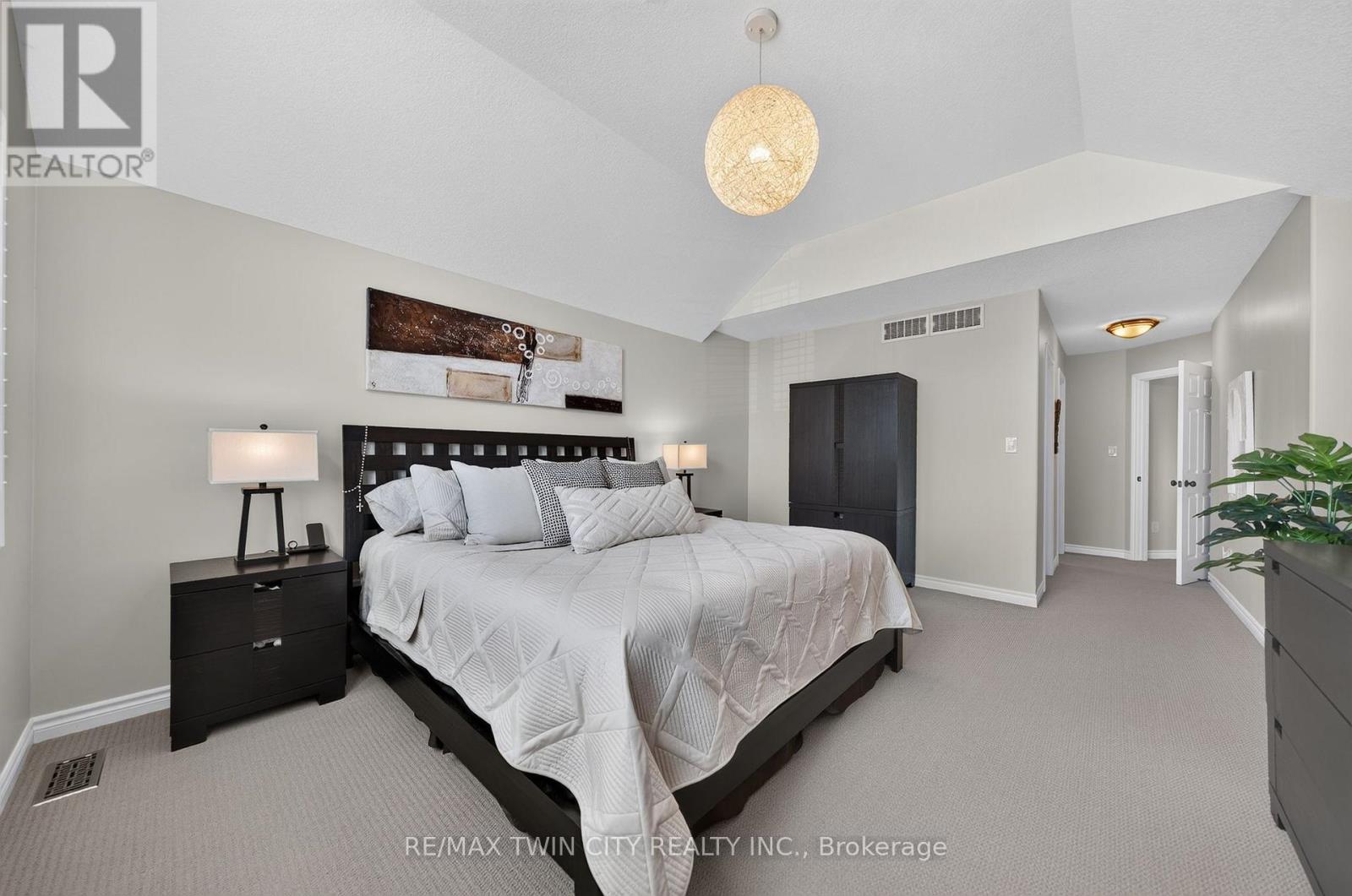101 Fitzgerald Drive Property Photo 29