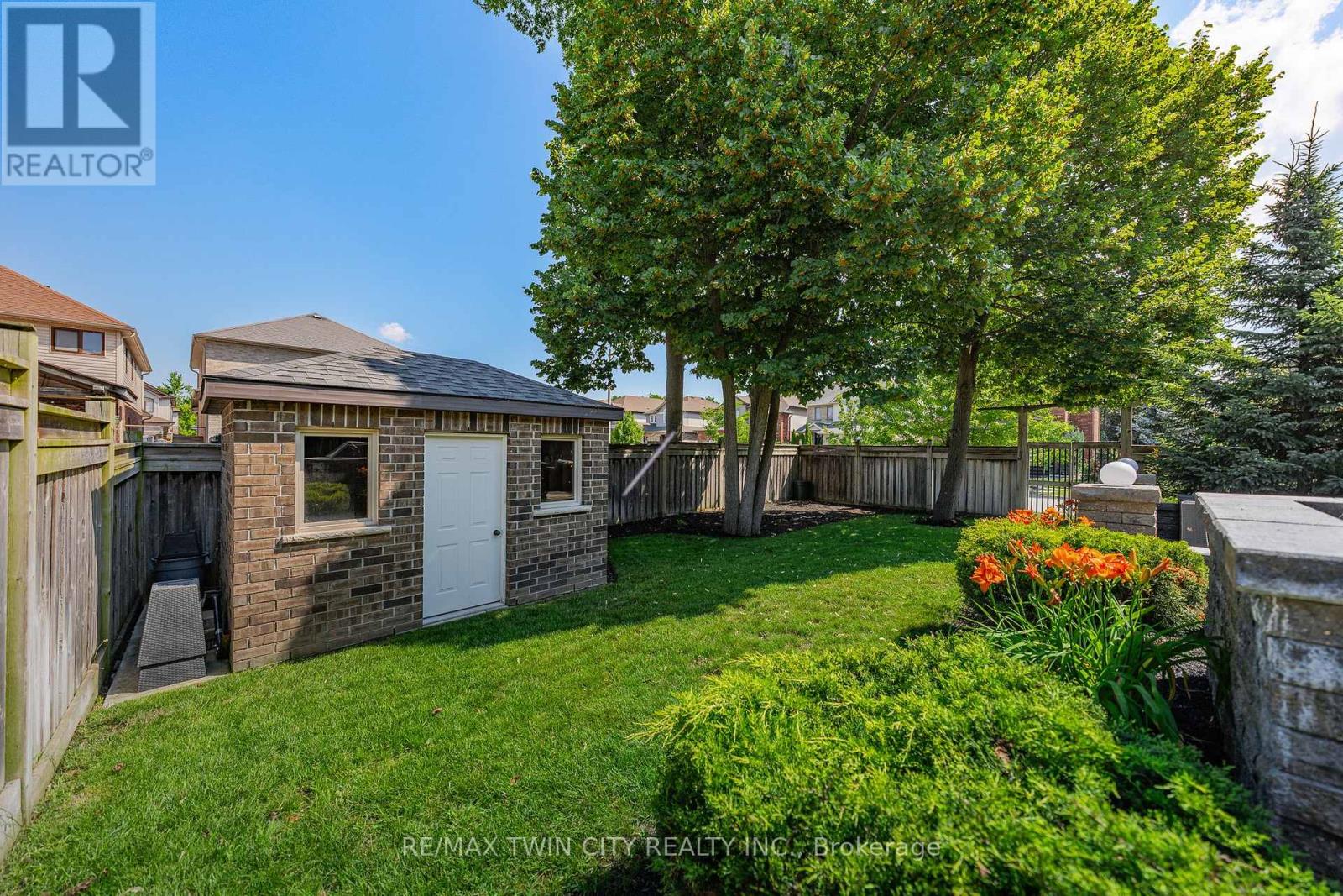 101 Fitzgerald Drive Property Photo 45