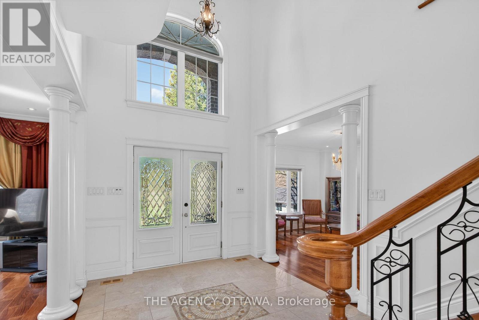 4633 Albion Road Property Photo 6