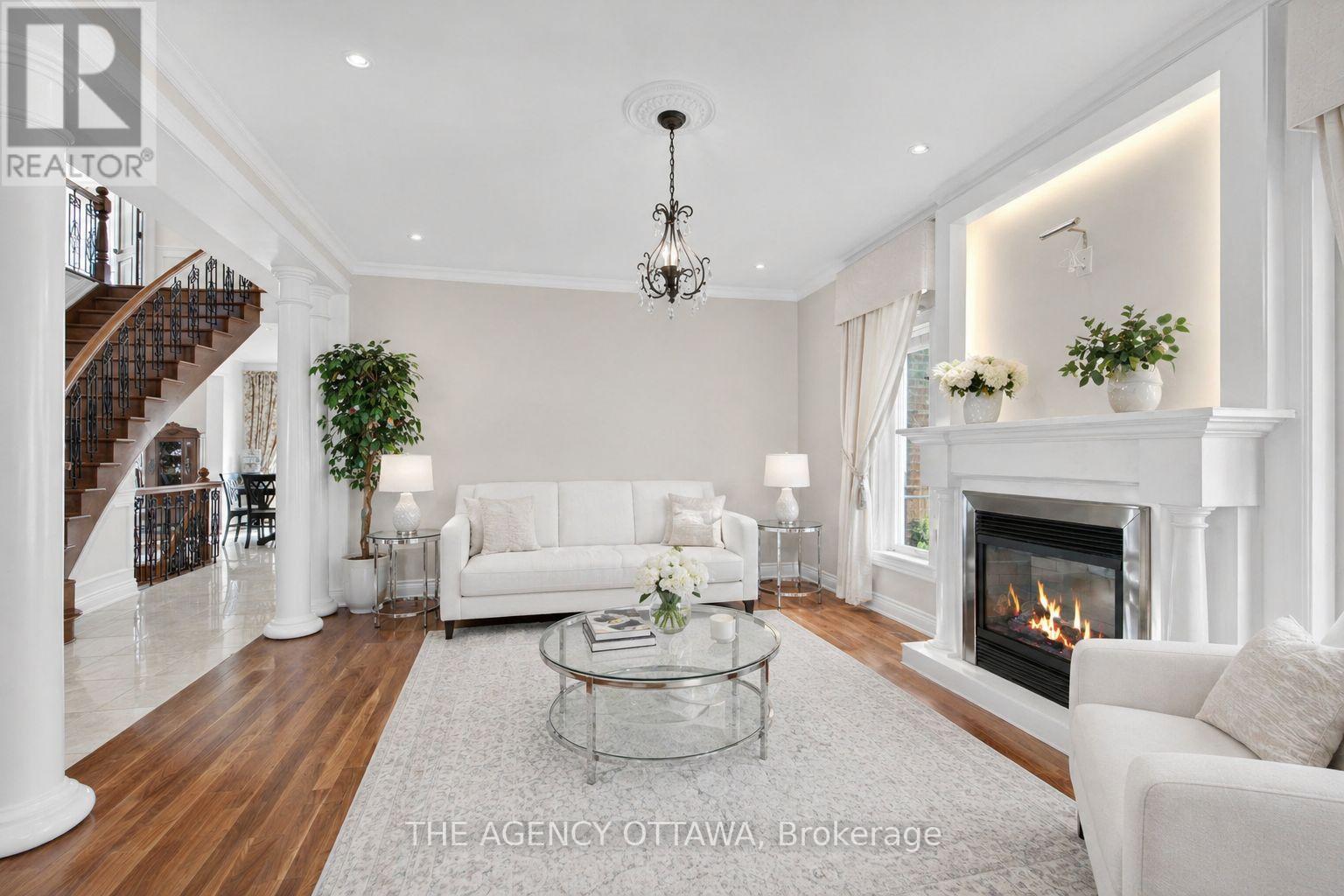 4633 Albion Road Property Photo 11