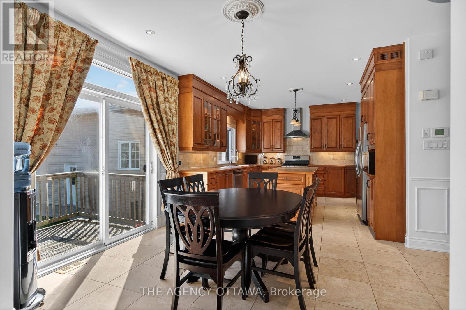 4633 Albion Road Property Photo 17