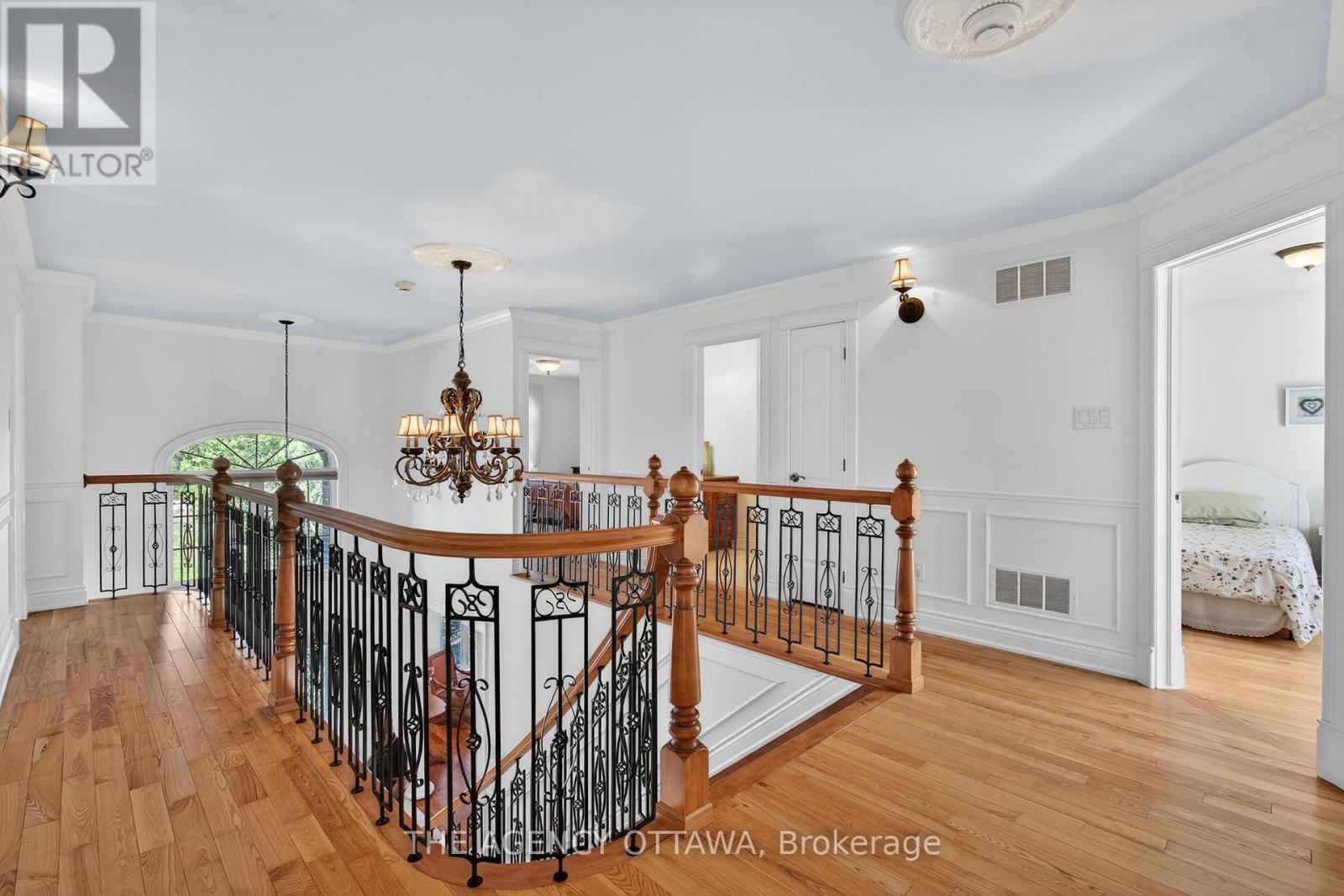 4633 Albion Road Property Photo 20
