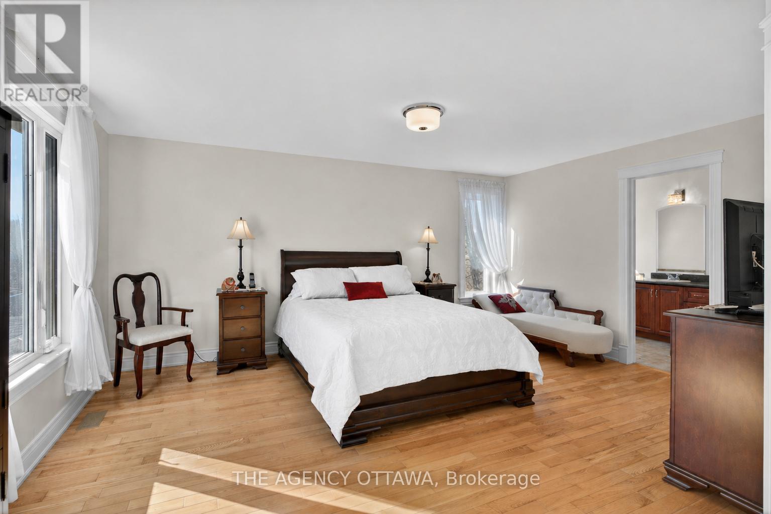 4633 Albion Road Property Photo 22