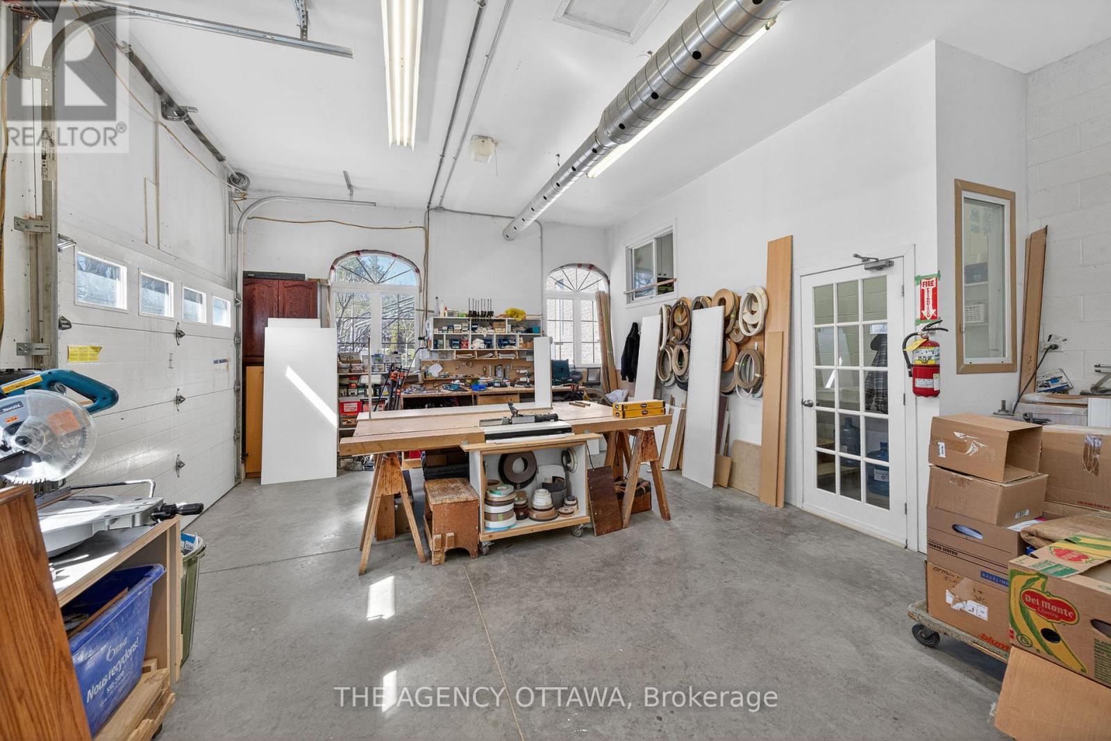 4633 Albion Road Property Photo 40