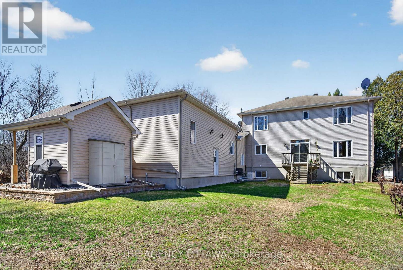 4633 Albion Road Property Photo 47