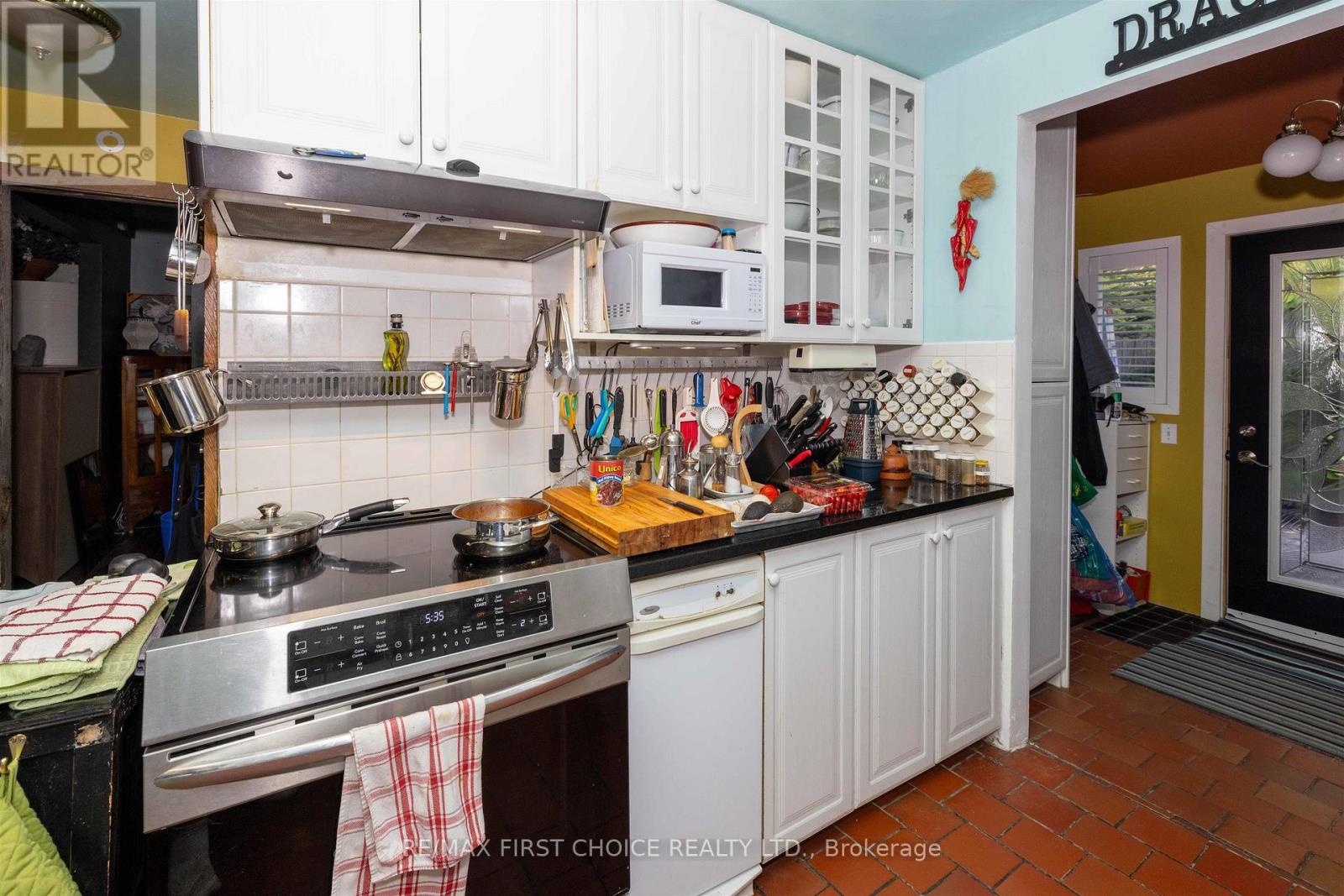 1185 Sunrise Beach Road Property Photo 11