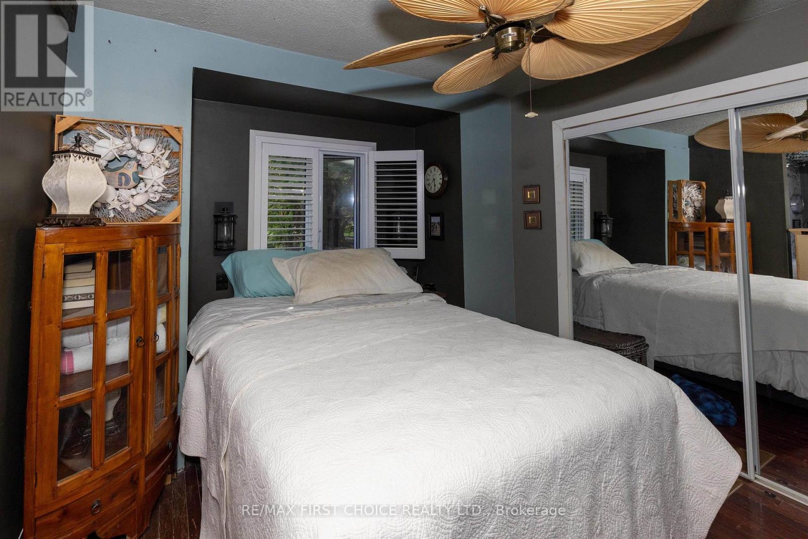 1185 Sunrise Beach Road Property Photo 18