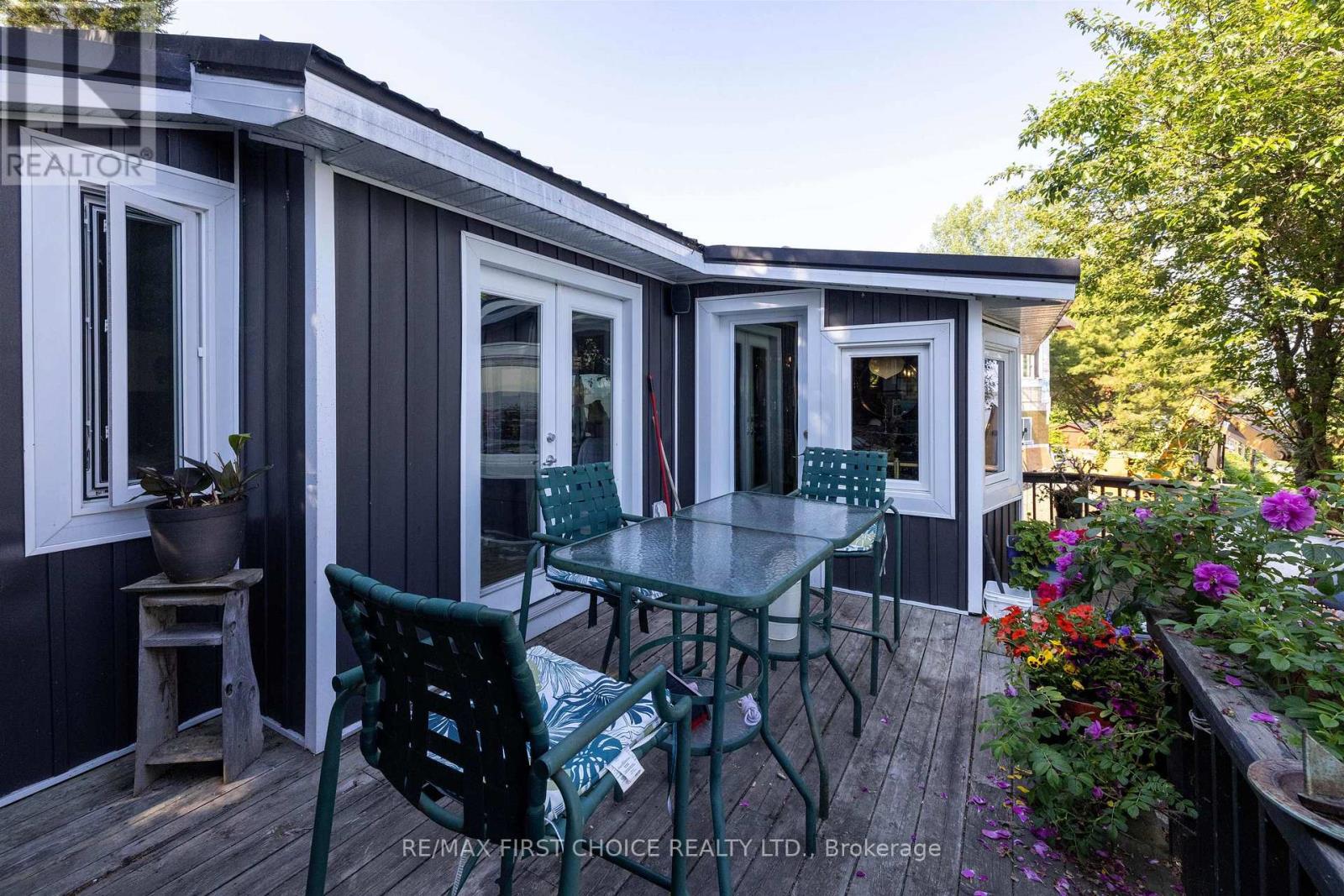 1185 Sunrise Beach Road Property Photo 25