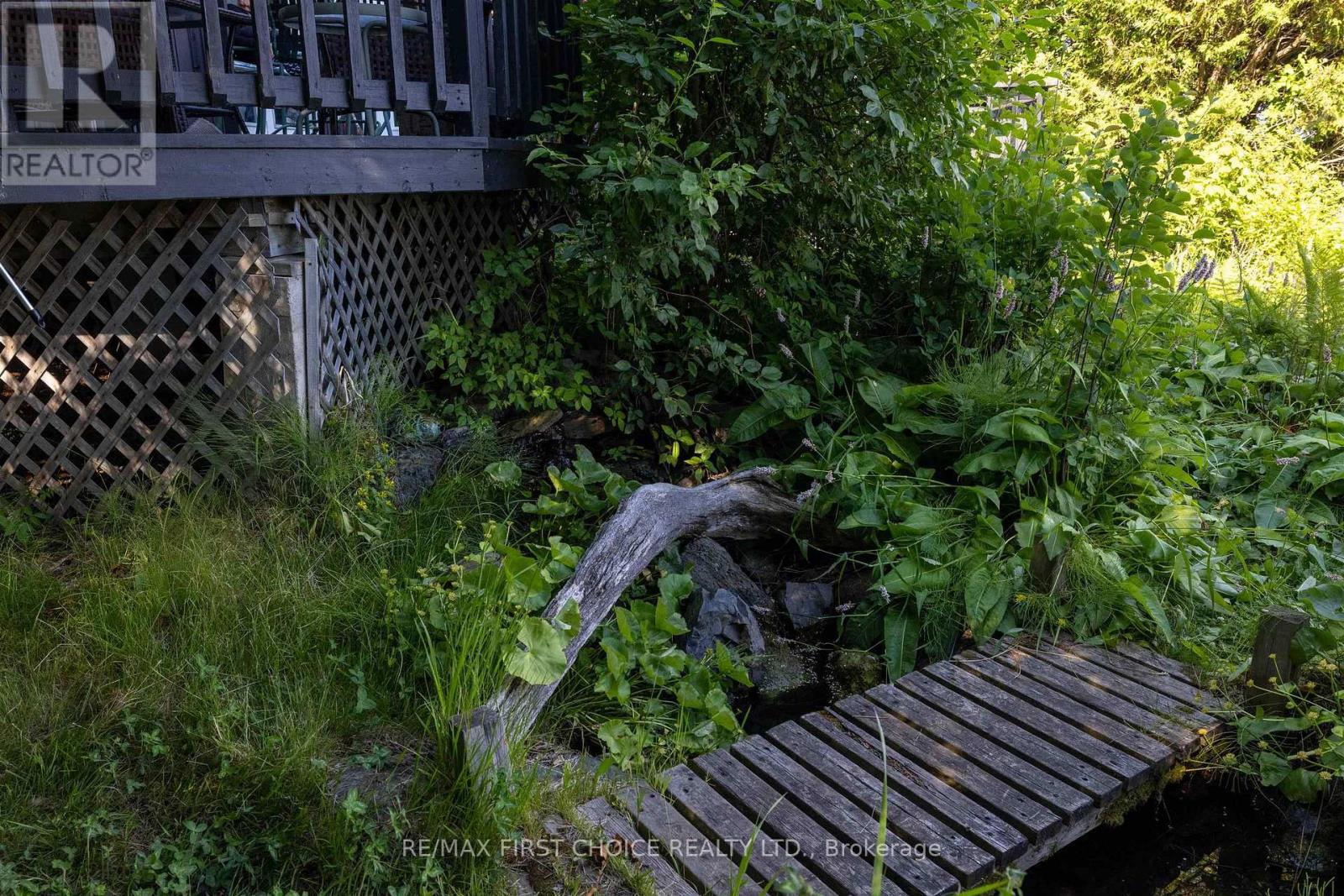 1185 Sunrise Beach Road Property Photo 39