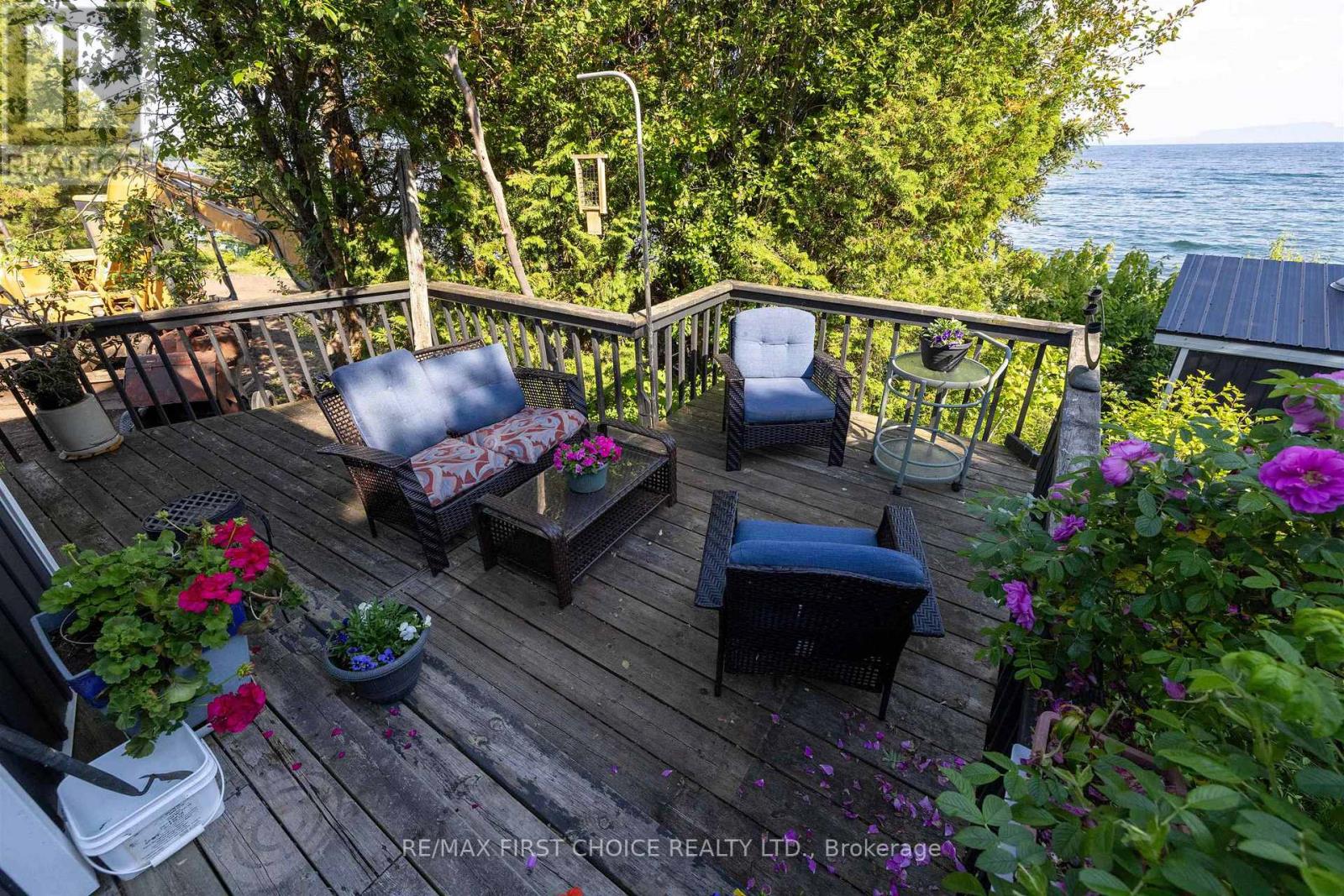 1185 Sunrise Beach Road Property Photo 40
