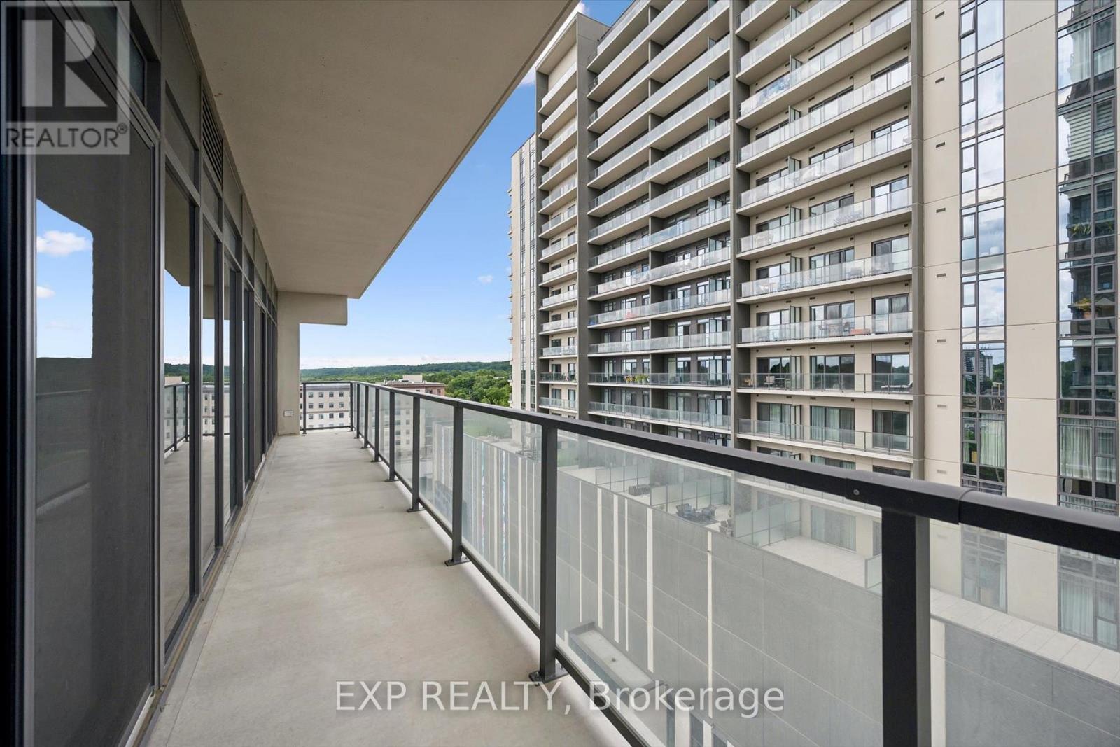1002 - 50 Grand Avenue S Property Photo 20