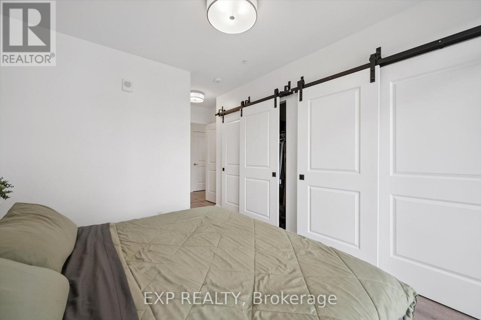 1002 - 50 Grand Avenue S Property Photo 25