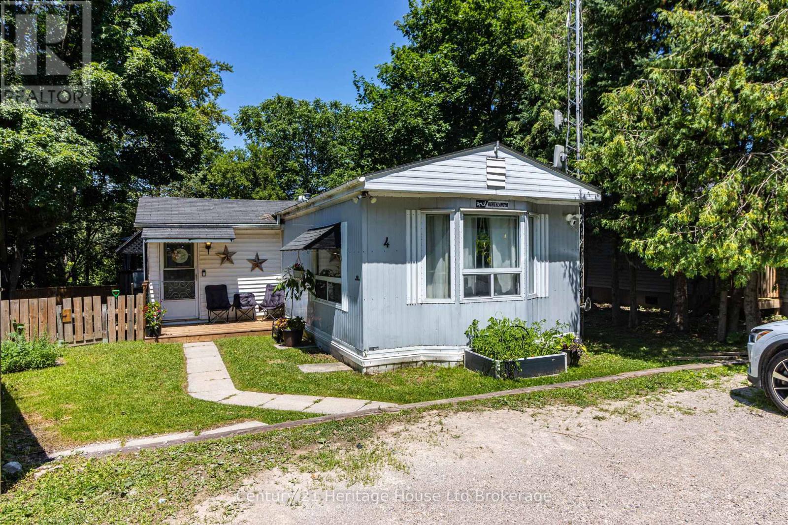 4 Centre Rd - 596101 Oxford 59 Road Property Photo 1