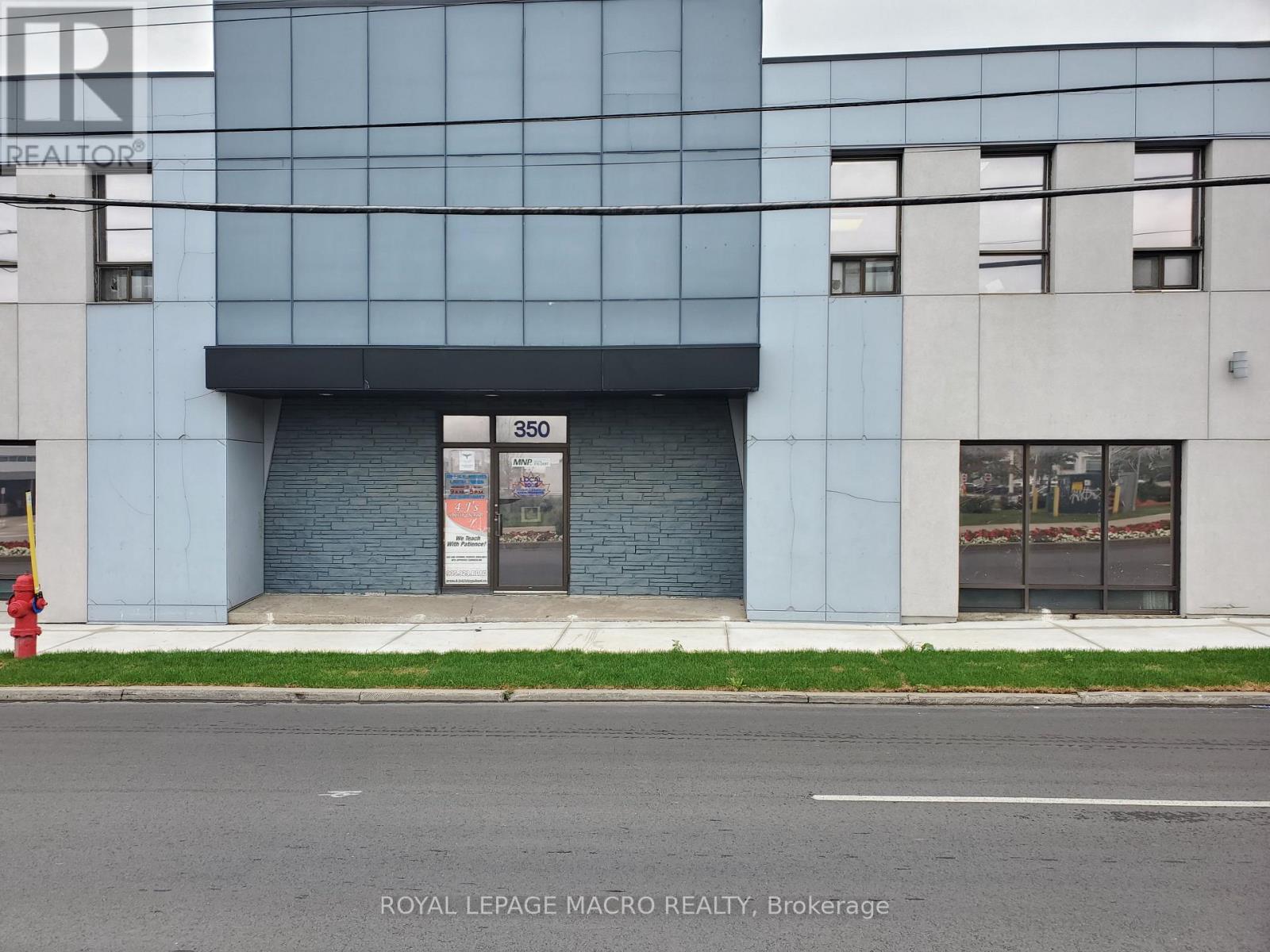 #206 - 350 Kenilworth Avenue N Property Photo 2