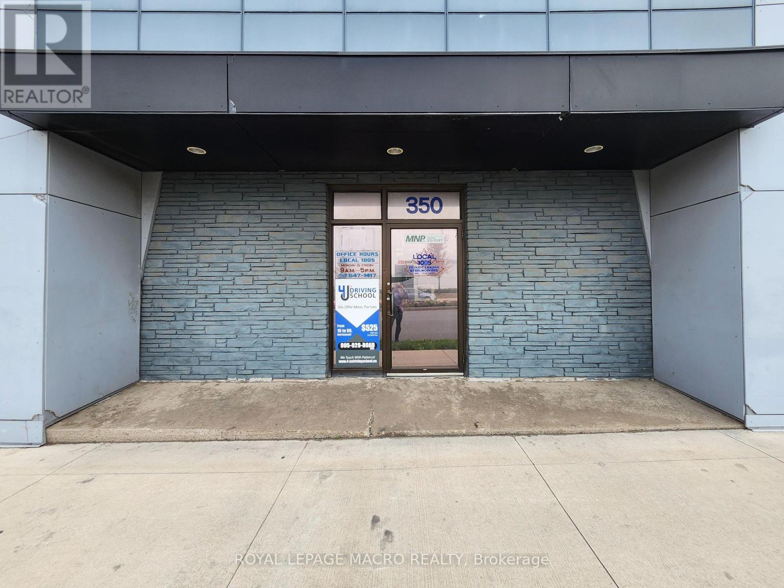 #206 - 350 Kenilworth Avenue N Property Photo 3