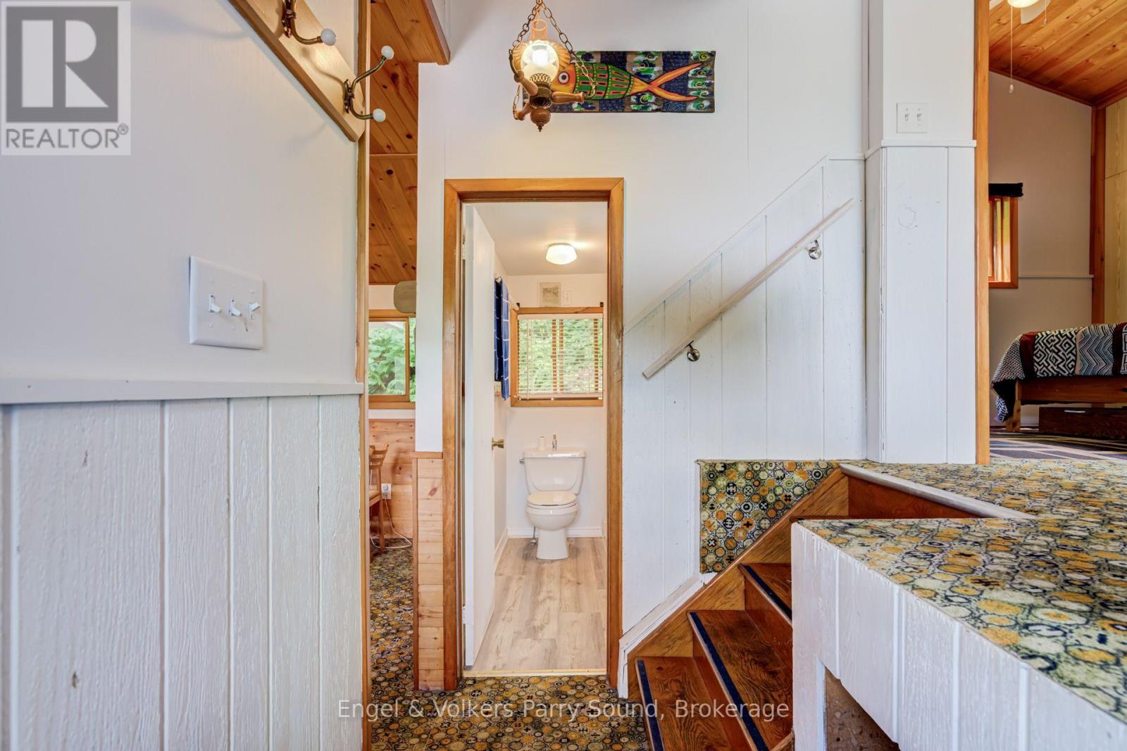 27 Lower Lane Property Photo 8