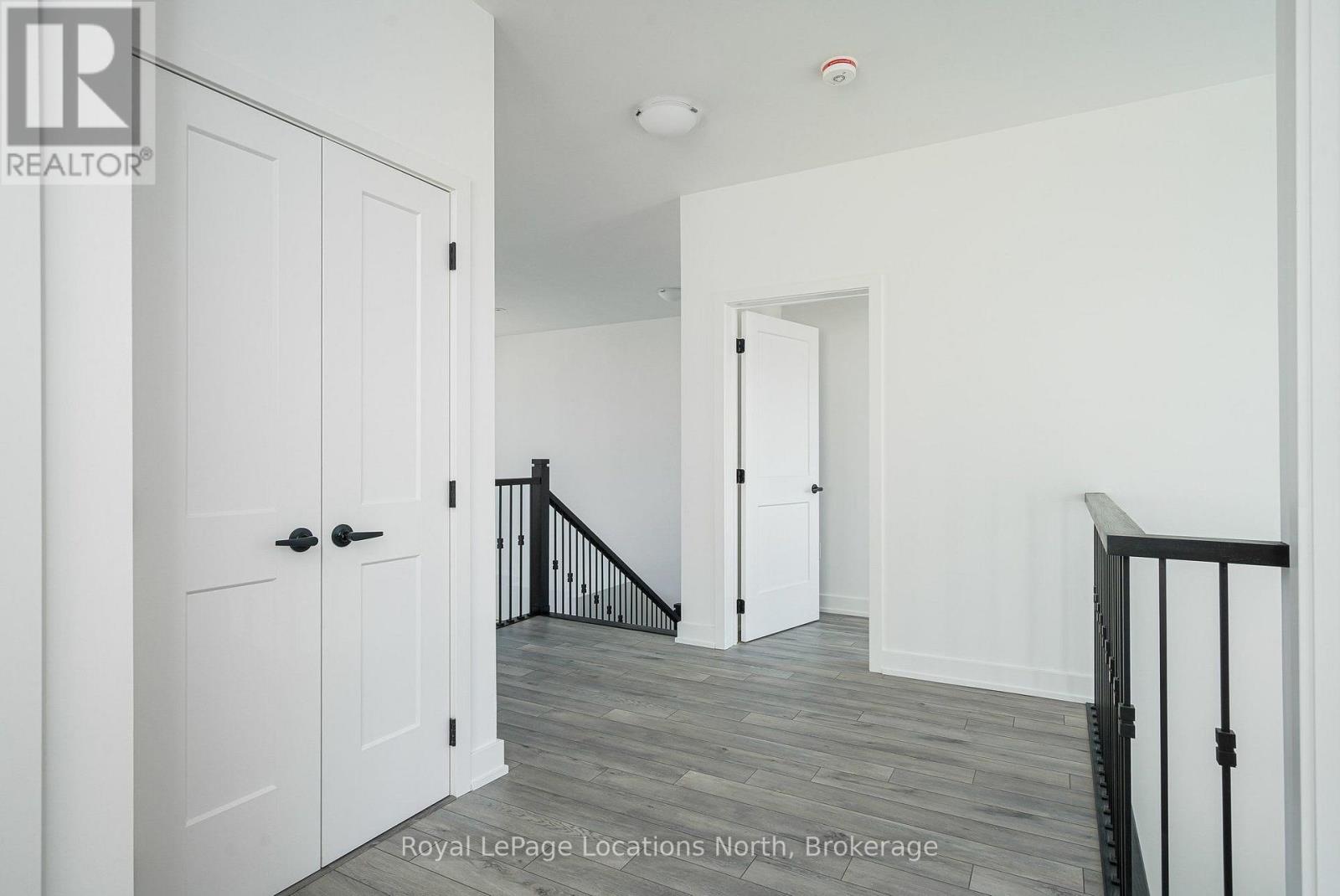 214 Stoneleigh Drive Property Photo 22