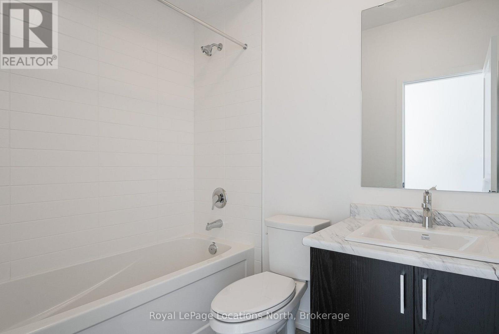 214 Stoneleigh Drive Property Photo 26