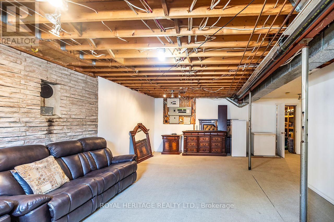 1238 Tapley 1/4 Line Property Photo 33