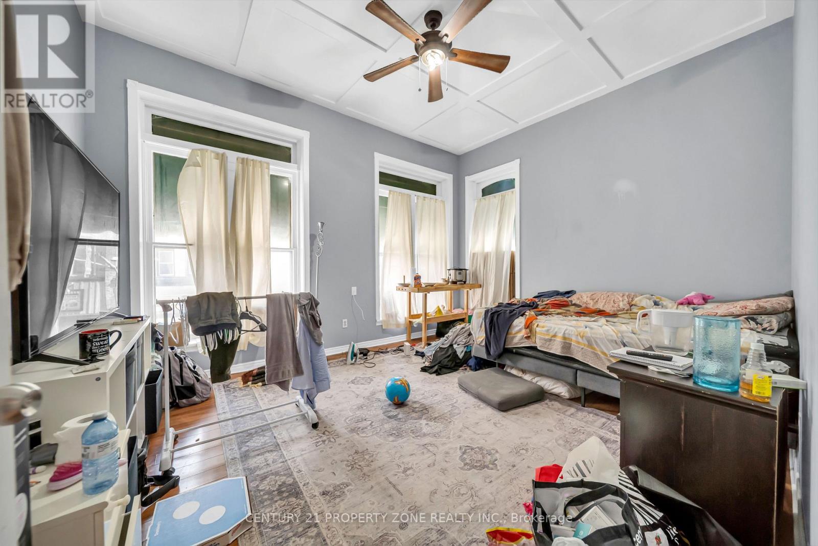 370 Talbot Street Property Photo 21