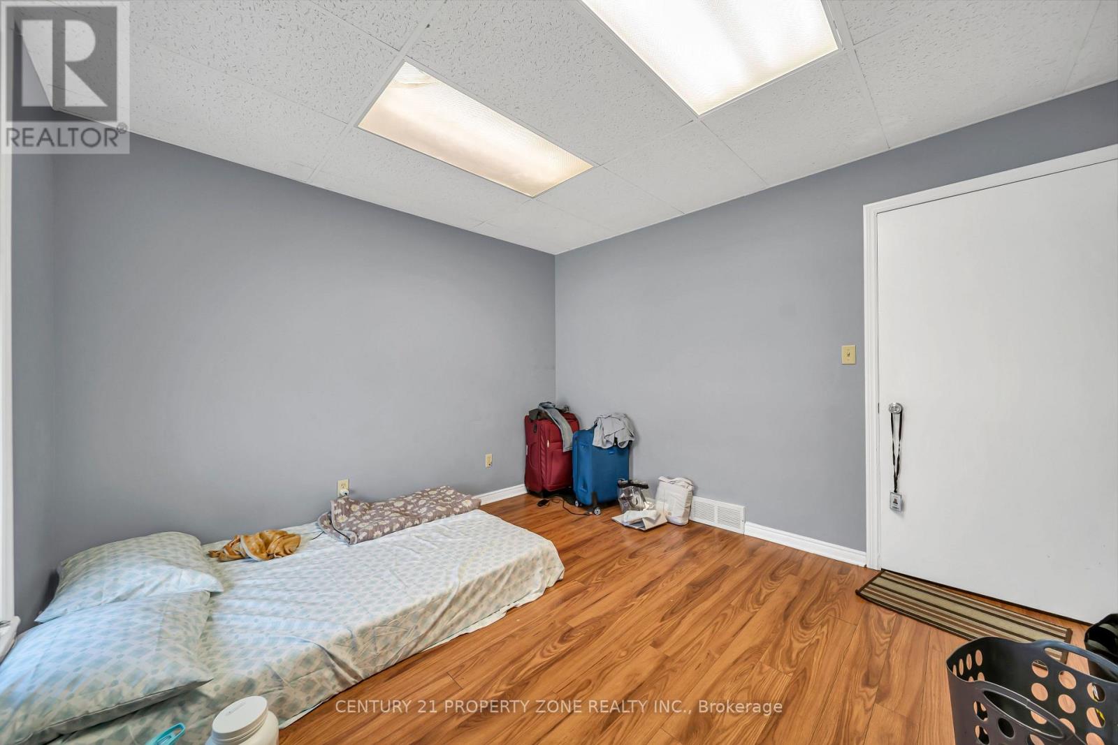 370 Talbot Street Property Photo 25