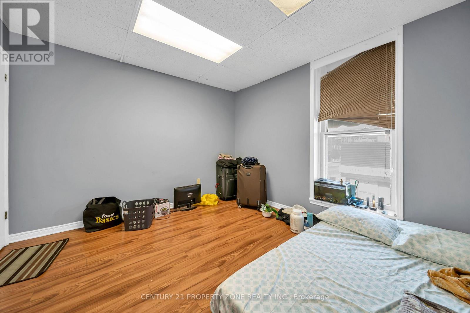 370 Talbot Street Property Photo 26