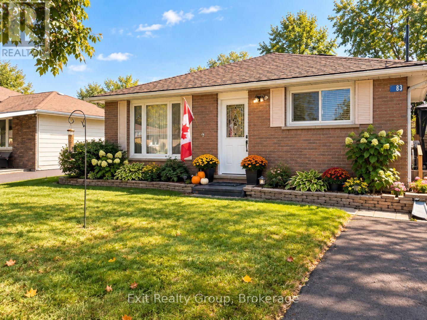 83 Centre Street Property Photo 1