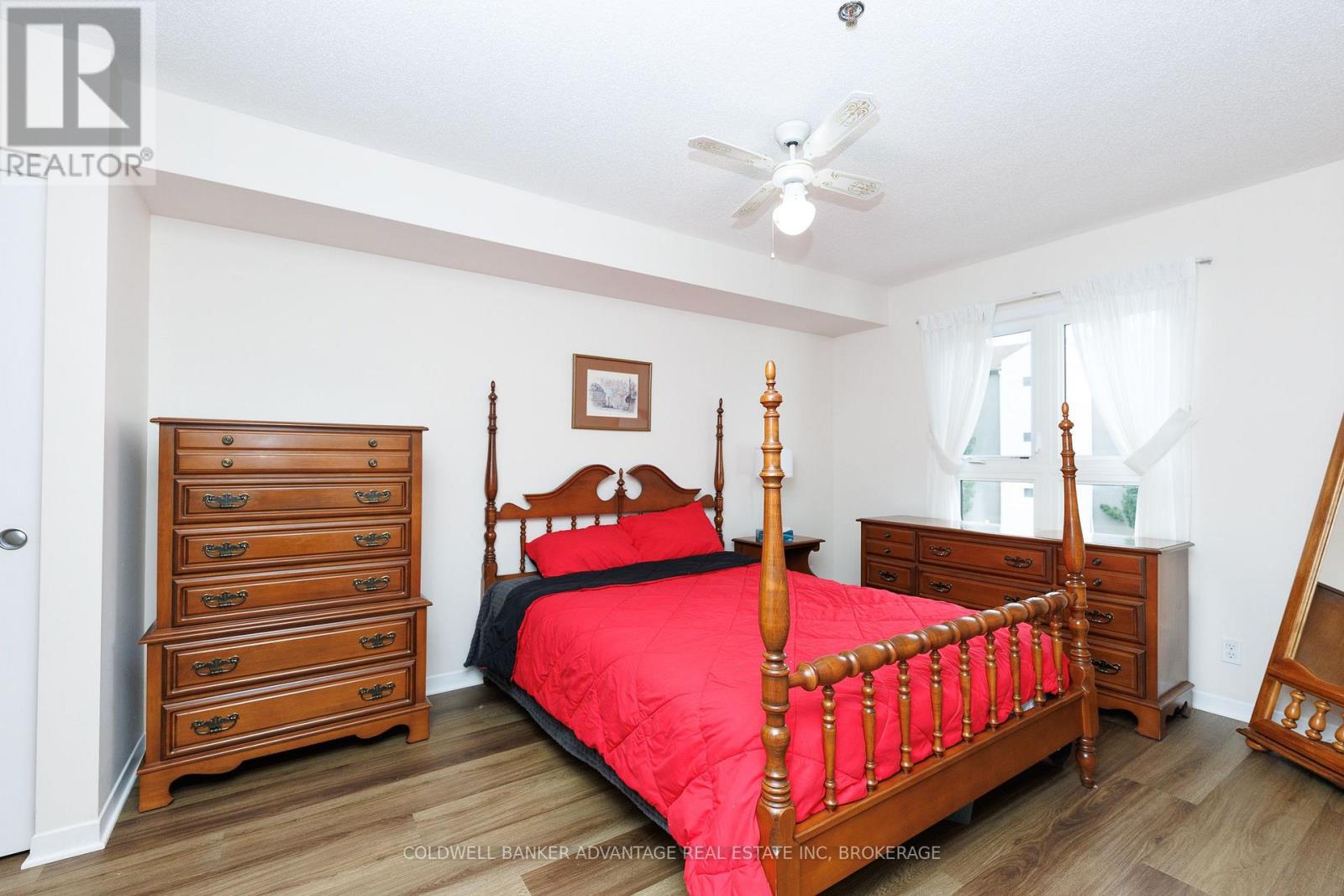 1208 - 330 Prince Charles Drive S Property Photo 10