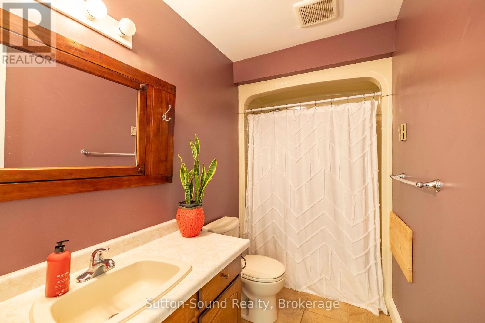 125 Paradise Bay Road Property Photo 24