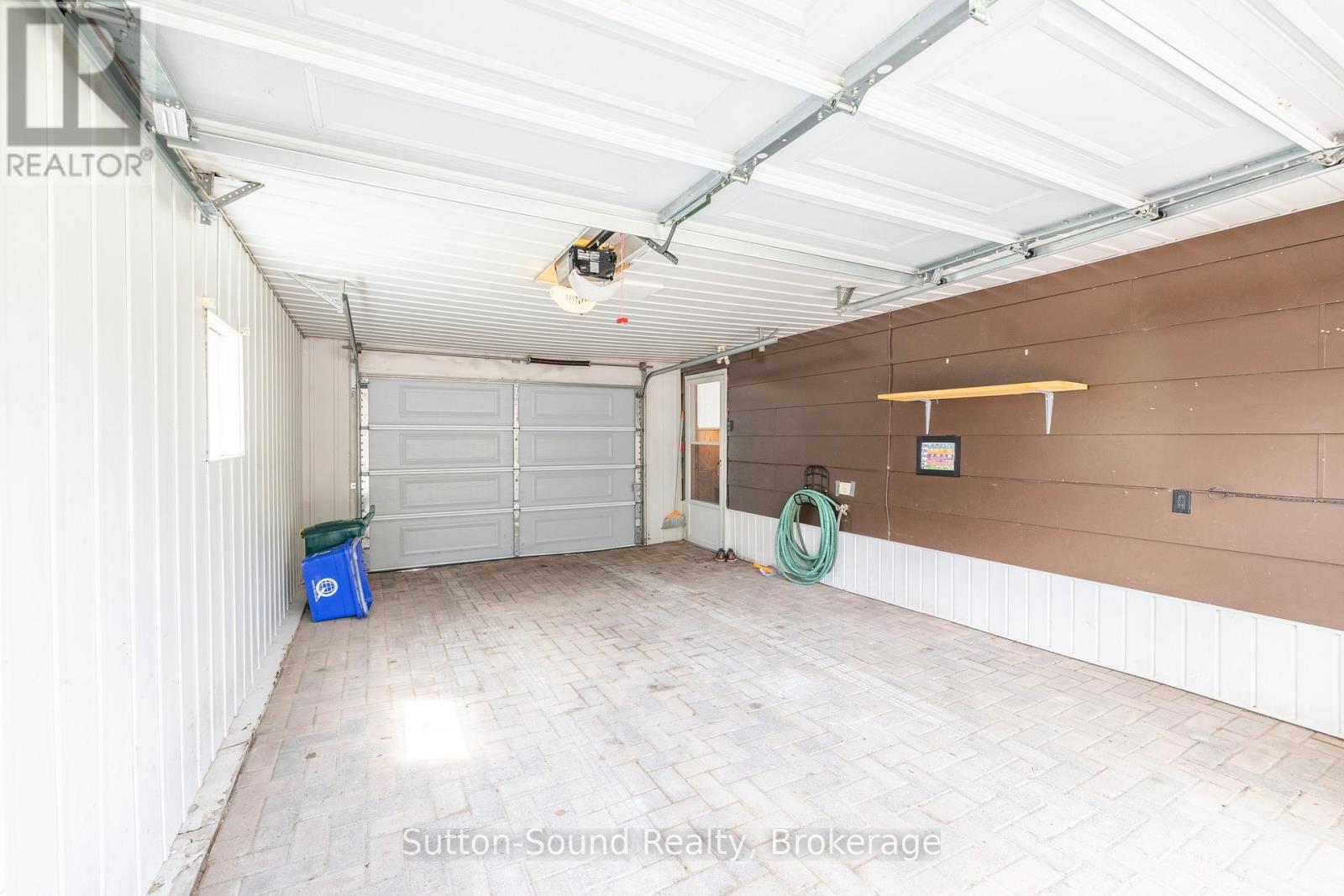 125 Paradise Bay Road Property Photo 32
