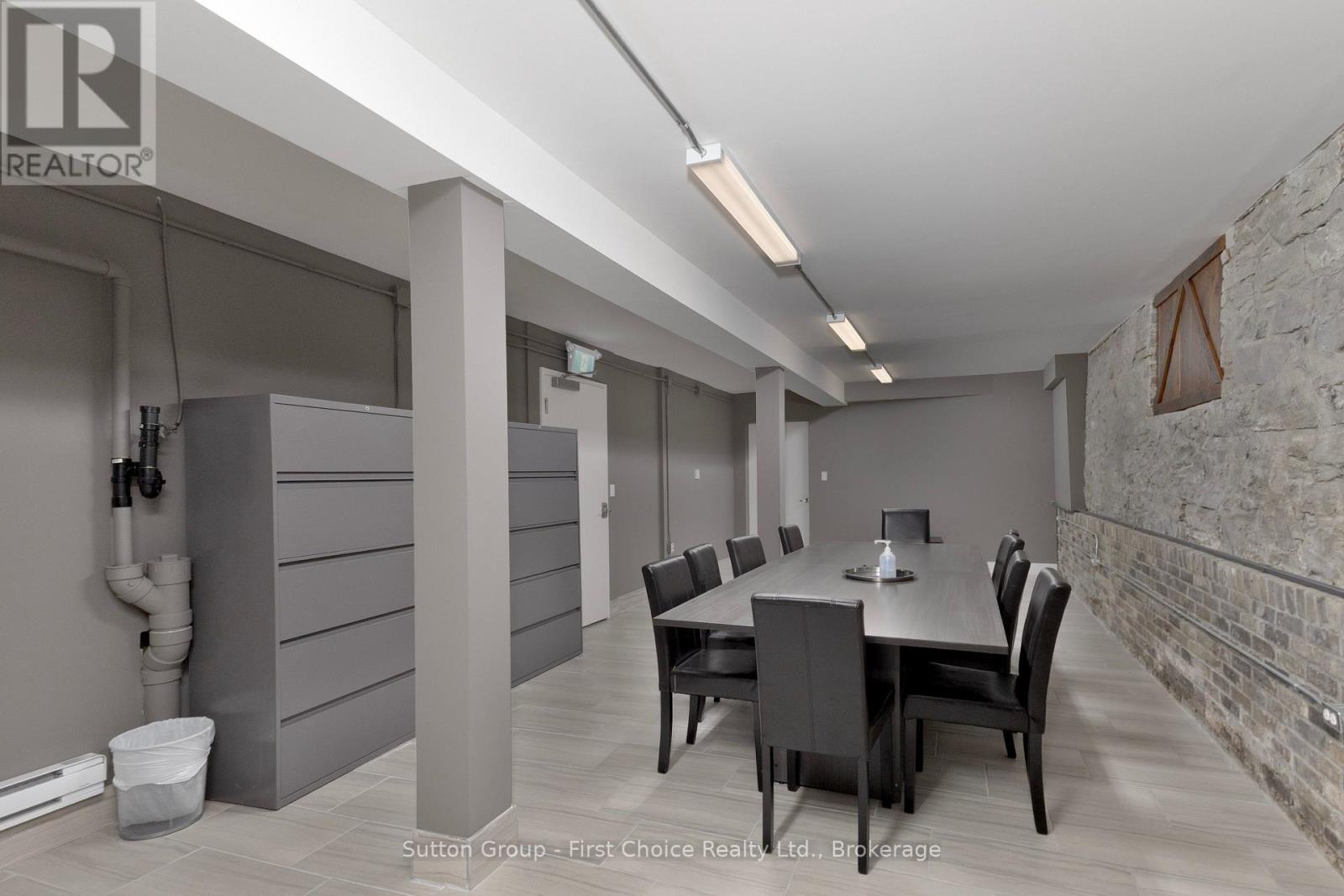106-108 Downie Street Property Photo 23