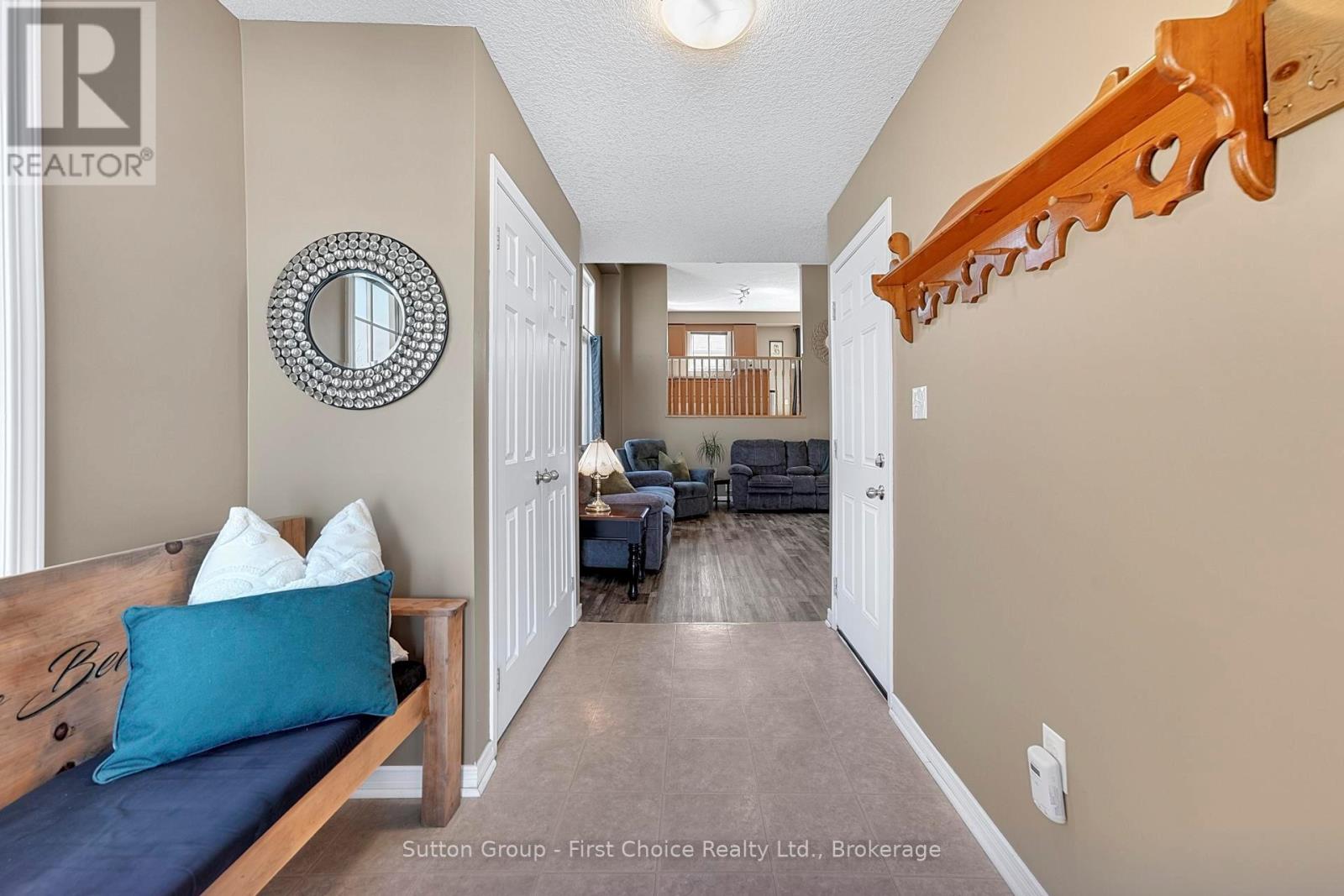 670 Reid Crescent Property Photo 10